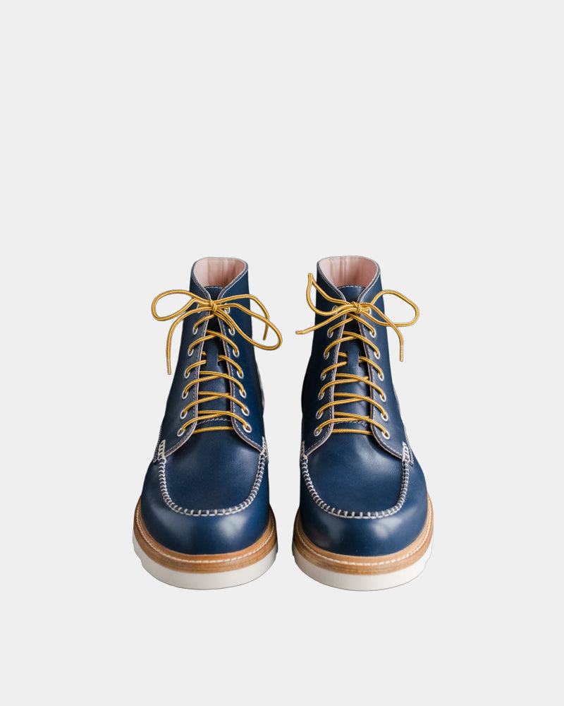 Boots in Indigo Blue Leather.